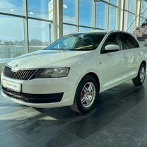 Skoda Rapid 1.6 AT, 2014, 164 000 км, с пробегом, цена 910 000 руб.