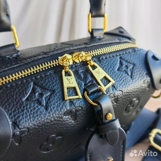 Сумка Louis Vuitton Из Кожи