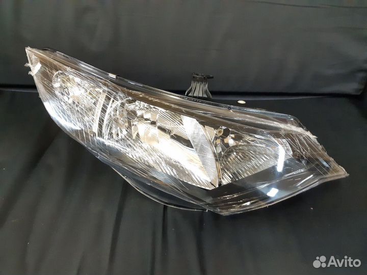 Фара правая Honda Civic IX hcb 9