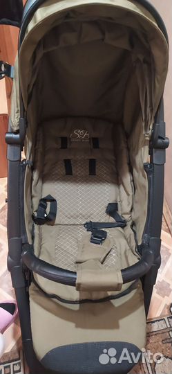 Прогулочная коляска