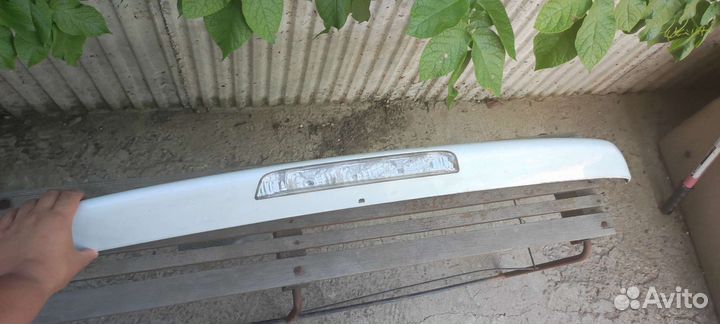 Спойлер на Toyota wish