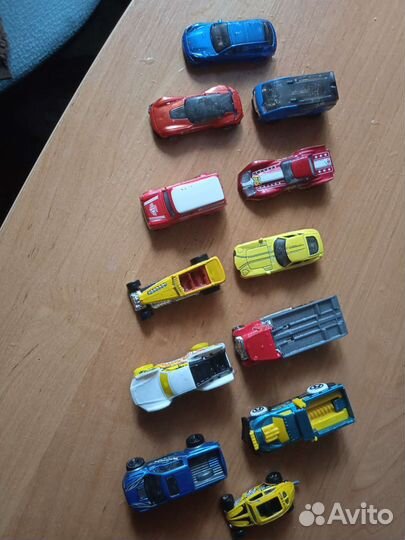 Hot wheels машинки