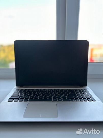 Ноутбук Asus + сумка