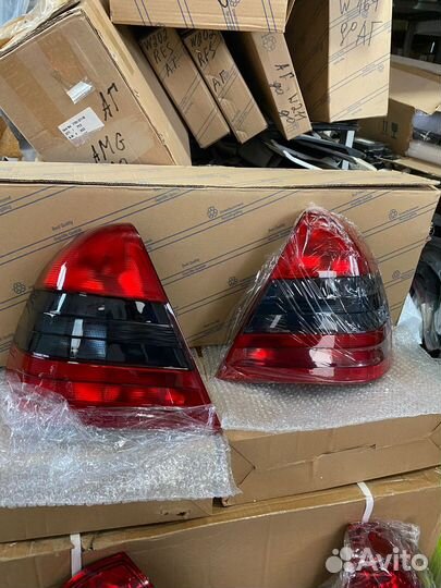 Задние фонари Mercedes-benz W202