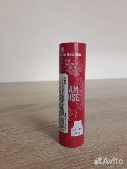 Бальзам для губ Ив Роше 