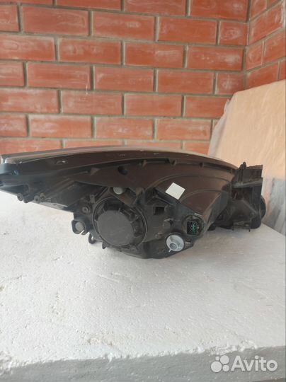 Фара на hyundai solaris 2014