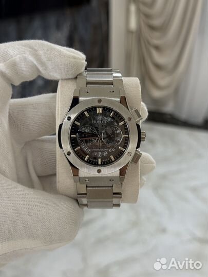 Часы hublot