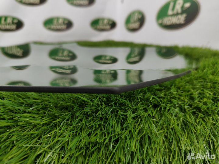 Стекло двери заднее левое Land Rover Discovery