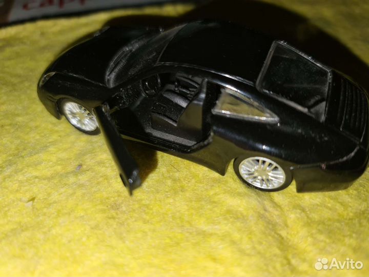 Порш 1/43 90х годов