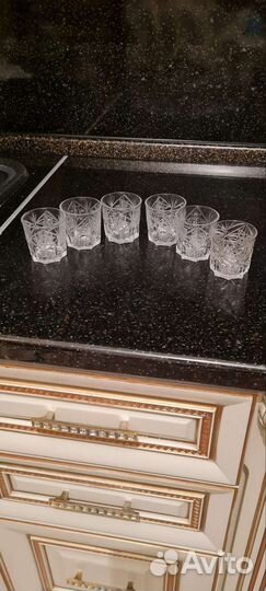 Хрустальные рюмки