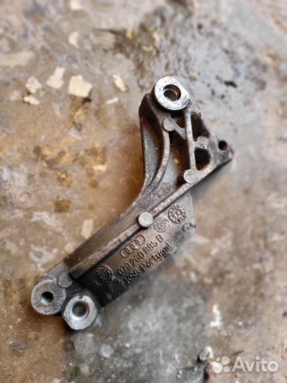 Ауди Крепление компрессора кондиционера audi