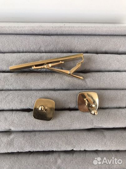 Комплект зажим и запонки