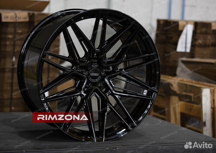 Кованые диски Vossen HF7 на Range Rover