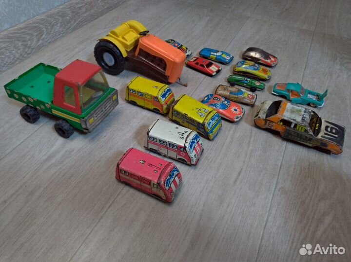 Редкие игрушки автомобили СССР жесть-металл