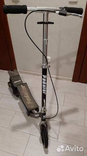 Самокат инерционный