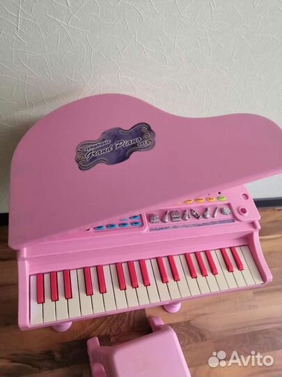 Пианино детское на ножках