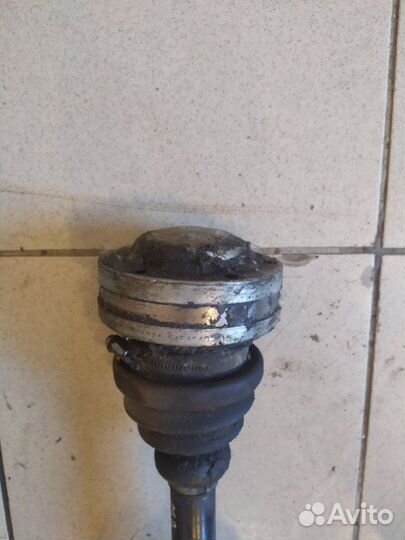 Привод передний левый Mercedes-Benz V-Class W638