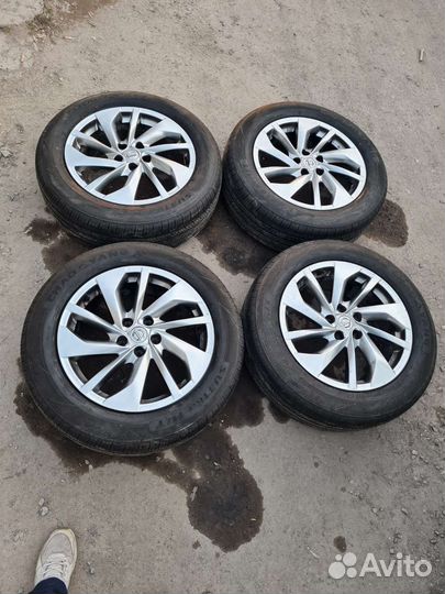 Оригинальные колеса Nissan X-Trail