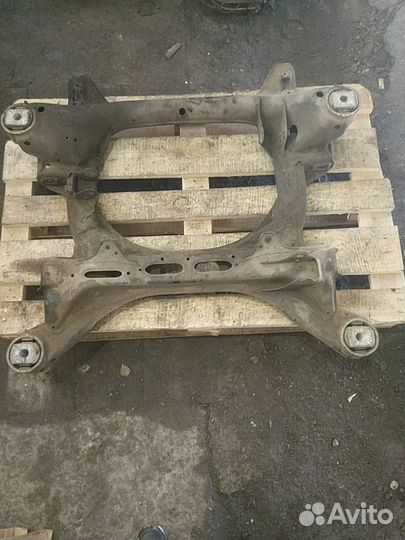 Подрамник передний Ауди ку7 Audi Q7 4L