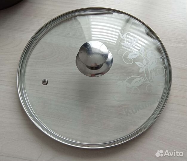 Сковорода Kukmara 26 см с крышкой и съёмной ручкой