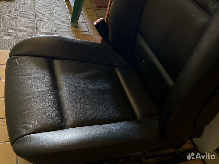 Сиденье водительское bmw