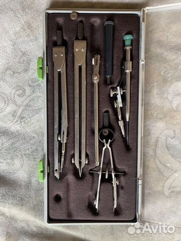 Набор чертёжных инструментов