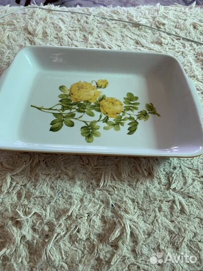 Тарелки для сервировки стола