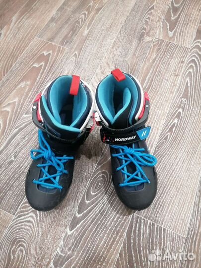 Коньки хоккейные