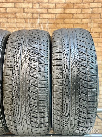Bridgestone Blizzak VRX 235/50 R18