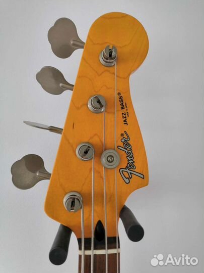 Бас гитара Fender Jazz Bass