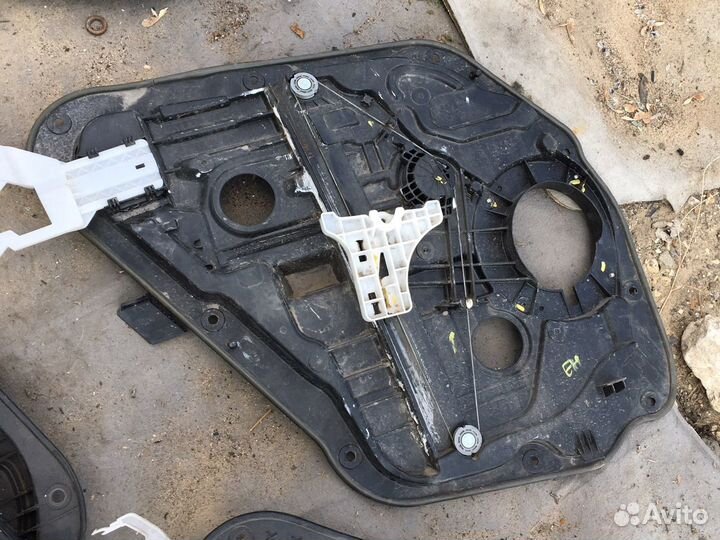 Стеклоподъёмник Киа Сид Kia Ceed 2