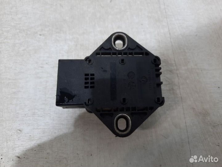 Датчик ускорения Nissan Teana J32 2008-2014