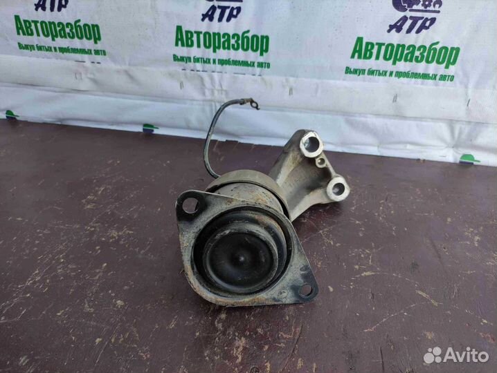 Опора двигателя правая Honda Accord viii