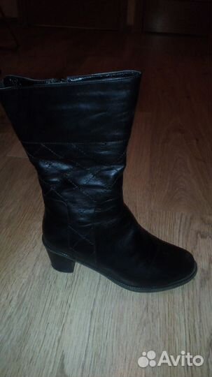 Сапожки женские 38 и 40 размеры