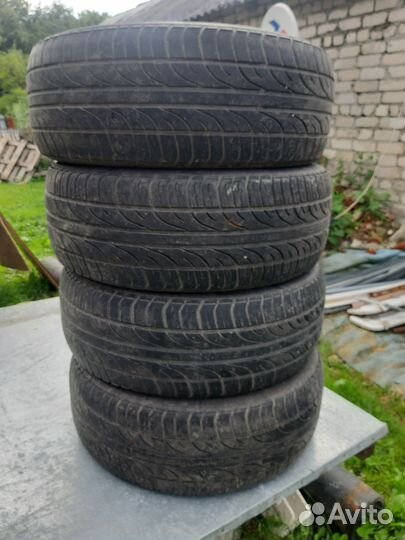 GT Radial Champiro 128 235/60 R16 100