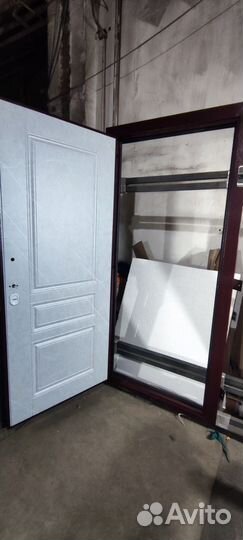 Дверь входная металлическая