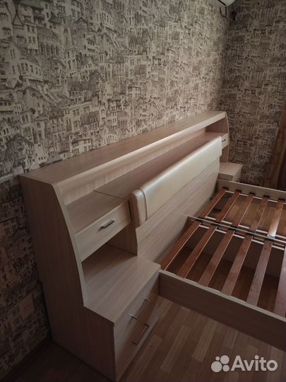 Спальный гарнитур бу