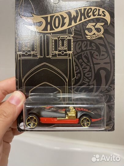 Hot wheels машинка хотвилс