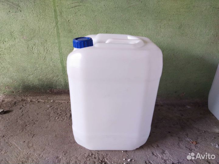 Канистра пластиковая 20л, 10 л
