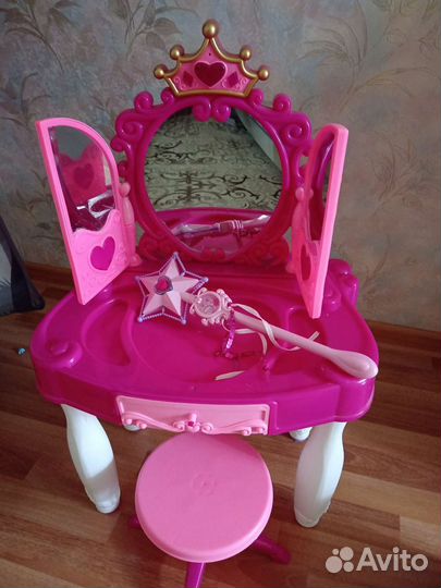 Детский туалетный столик для девочки