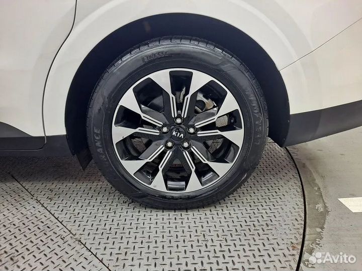 Kia Carnival 2.2 AT, 2021, 33 200 км