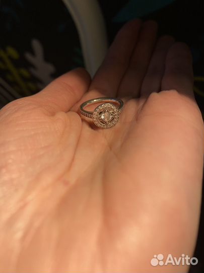 Серебряные серьги и кольцо Pandora