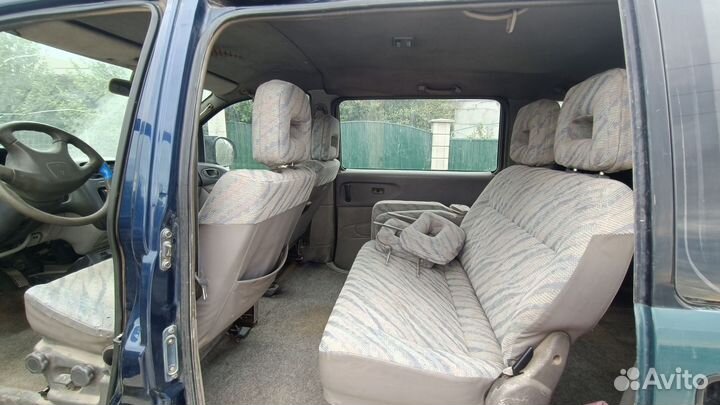 Mitsubishi Space Gear 2.5 МТ, 1998, битый, 320 000 км