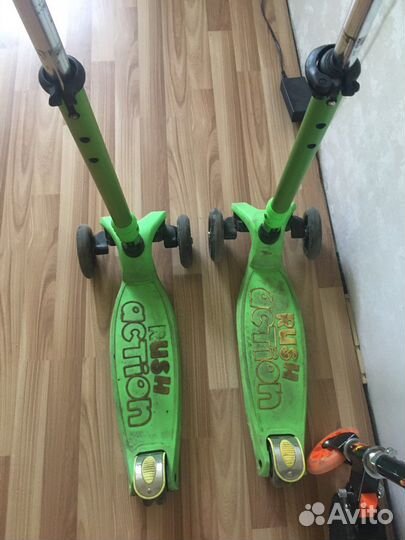 Самокат трехколесный