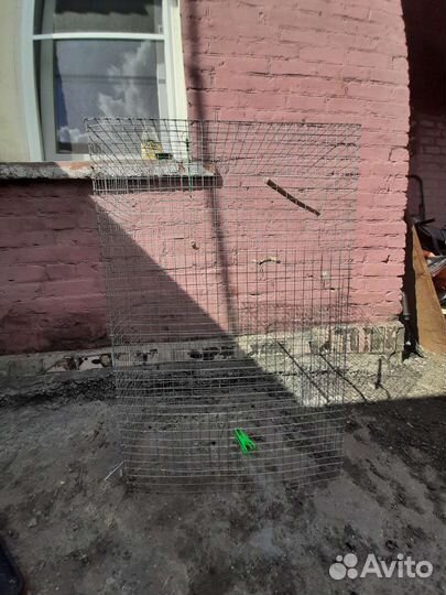 Большая клетка для птиц