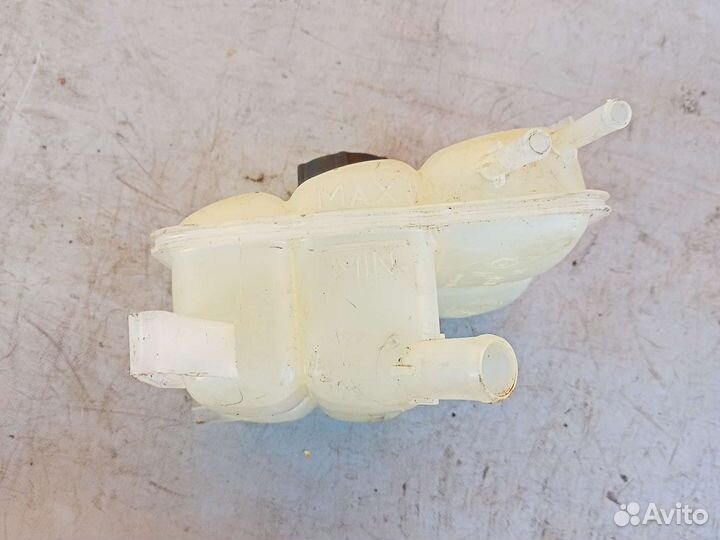 Бачок расширительный Mazda 3 BL