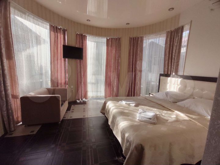 Комната 30 м², 1/2 эт.