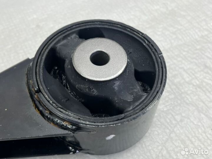 Подушка двигателя Toyota Camry V55 2014-2018