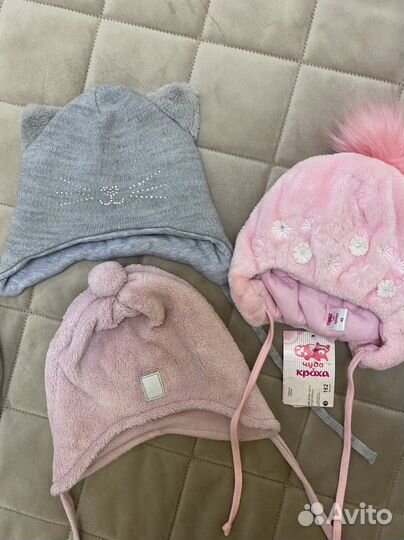 Демисезонные шапочки на девочку 48 размер