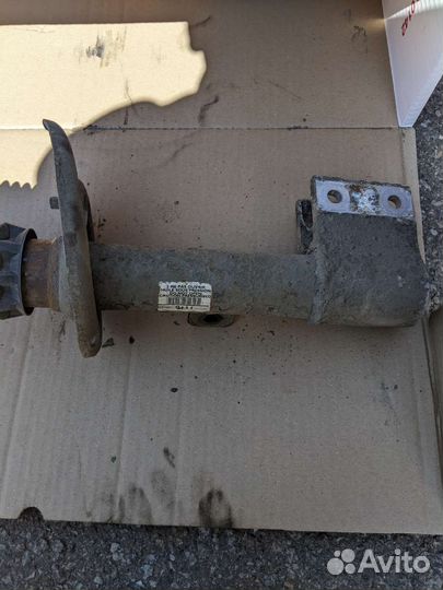 Амортизатор левый на citroen c4 арт 5208x7